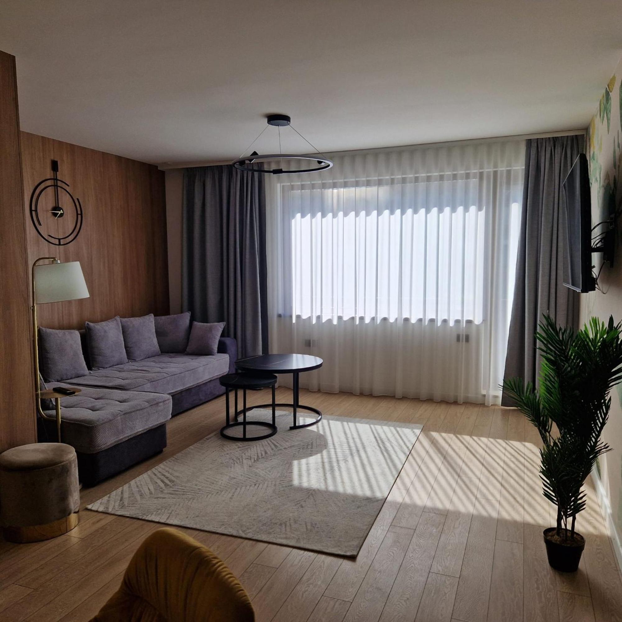 Albert Residence Aparthotel Grand Chalet With Free Spa Access To Alpin Resort โปยานาบราซอฟ ภายนอก รูปภาพ